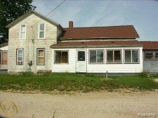 4090 Barnes Road Millington, MI 48746 - Photo 1 of 9 Farmhouse