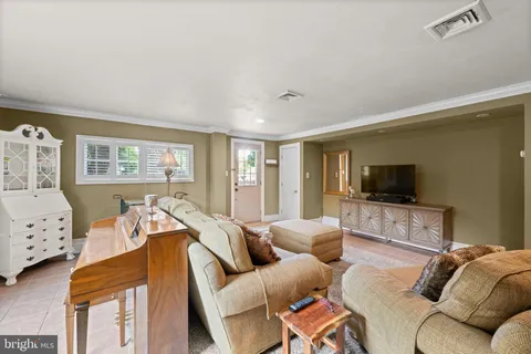 $589,000 | 260 Avon Road, Springfield, PA 19064