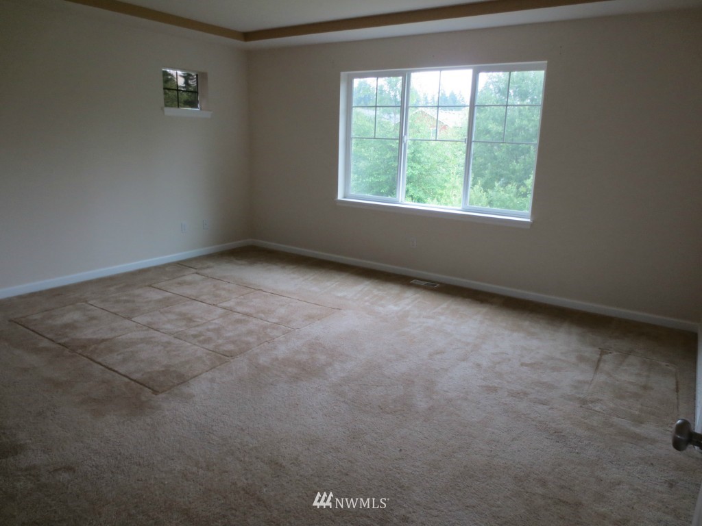 18031 30th Avenue Southeast Bothell, WA 98012 - Photo 8 of 15