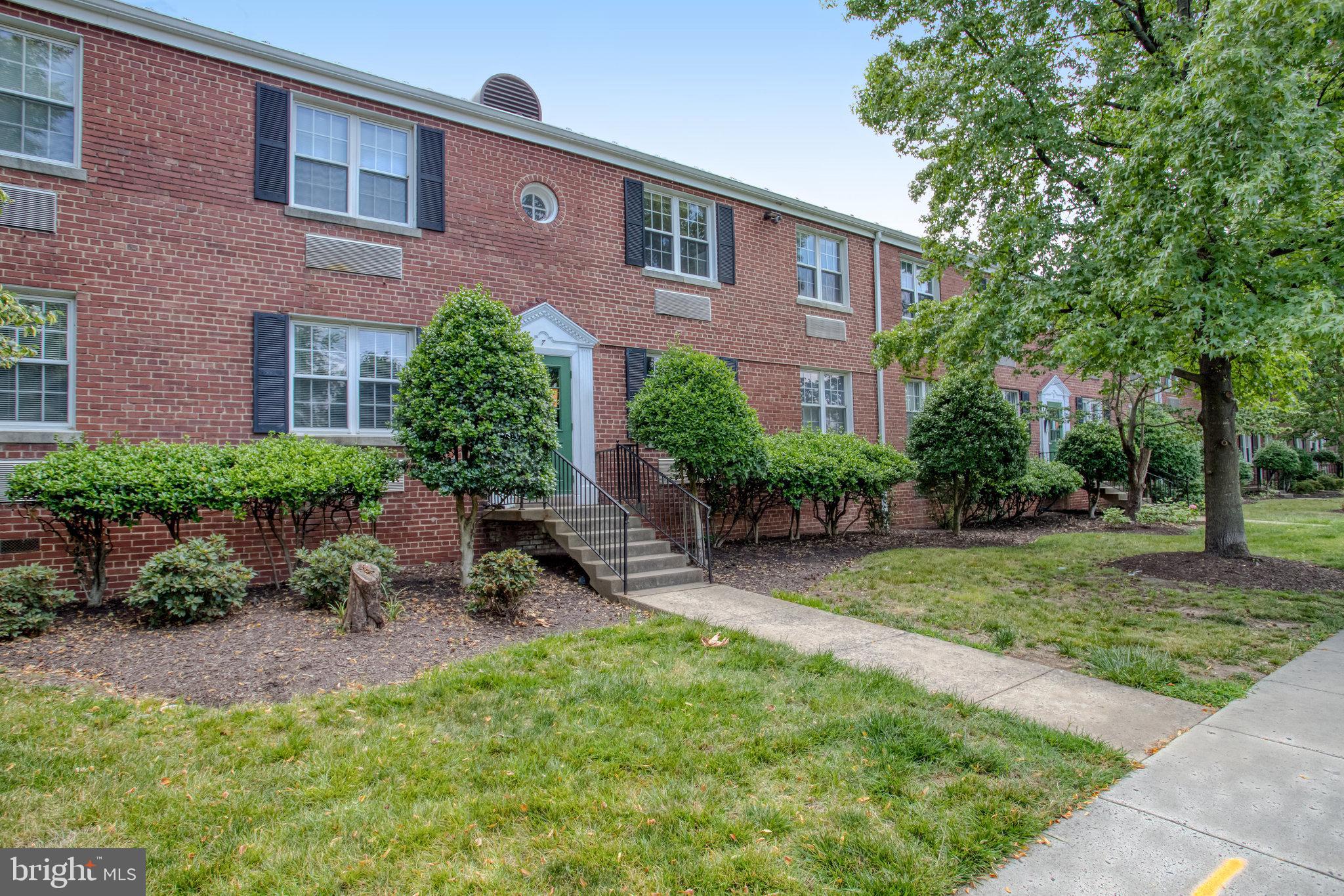 7 East Glebe Road, Unit C Alexandria, VA 22305 - Photo 35 of 78 Gallery Image 35
