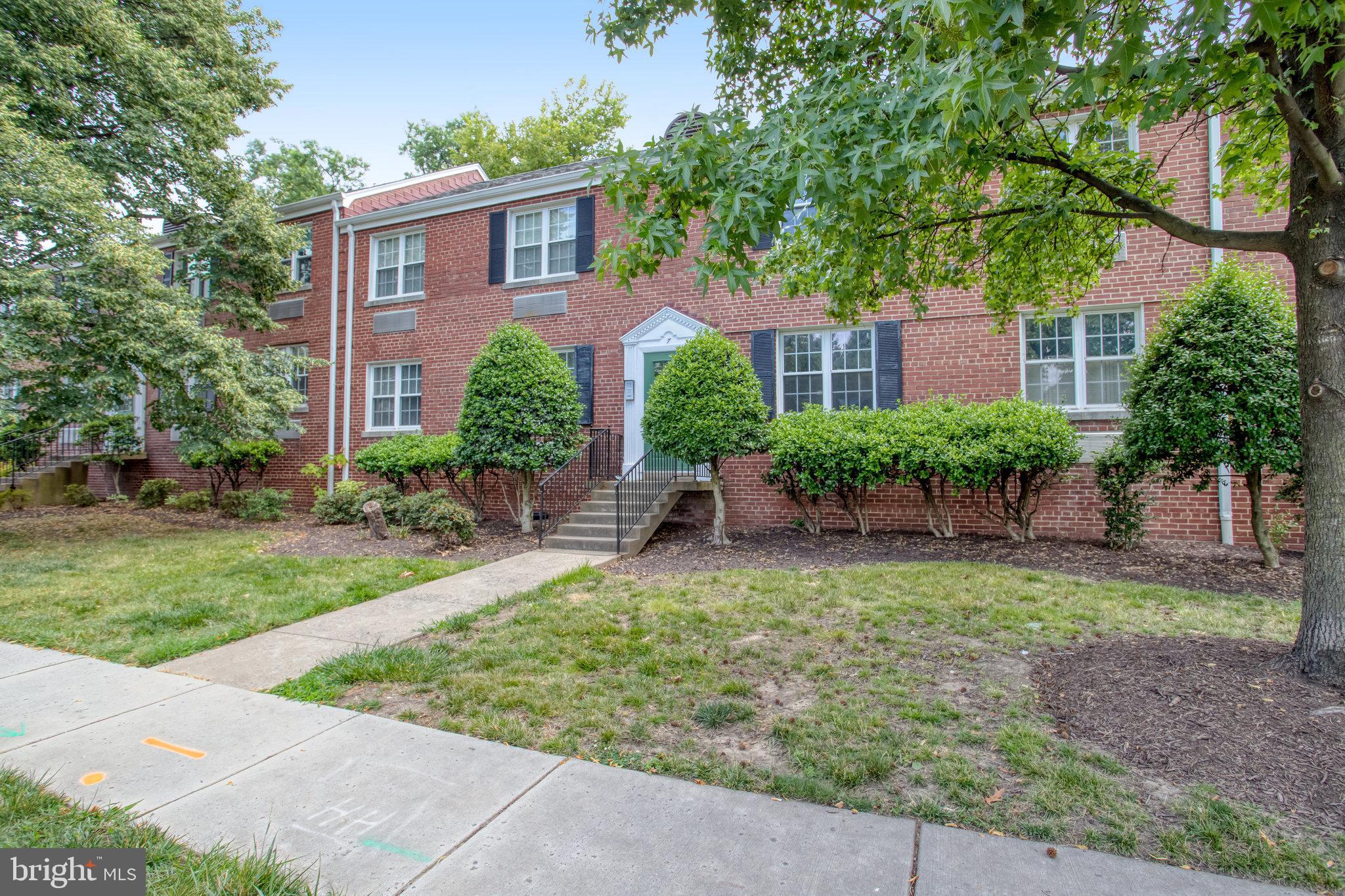 7 East Glebe Road, Unit C Alexandria, VA 22305 - Photo 7 of 78 Gallery Image 7