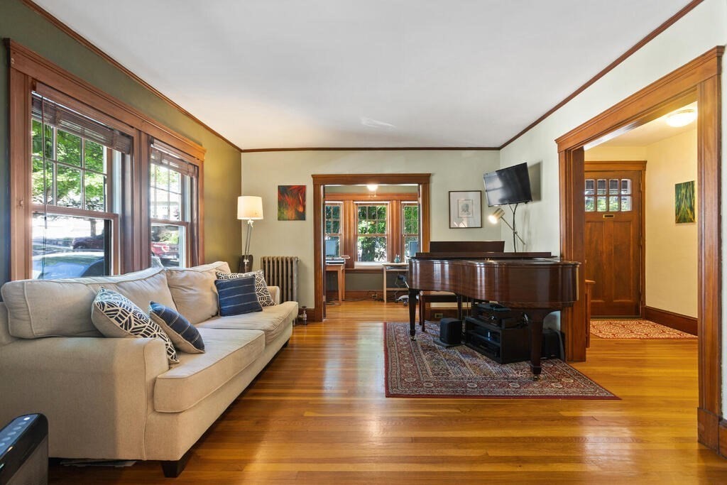 40 Menotomy Road, Unit 1 Arlington, MA 02476 - Photo 5 of 28 Gallery Image 5