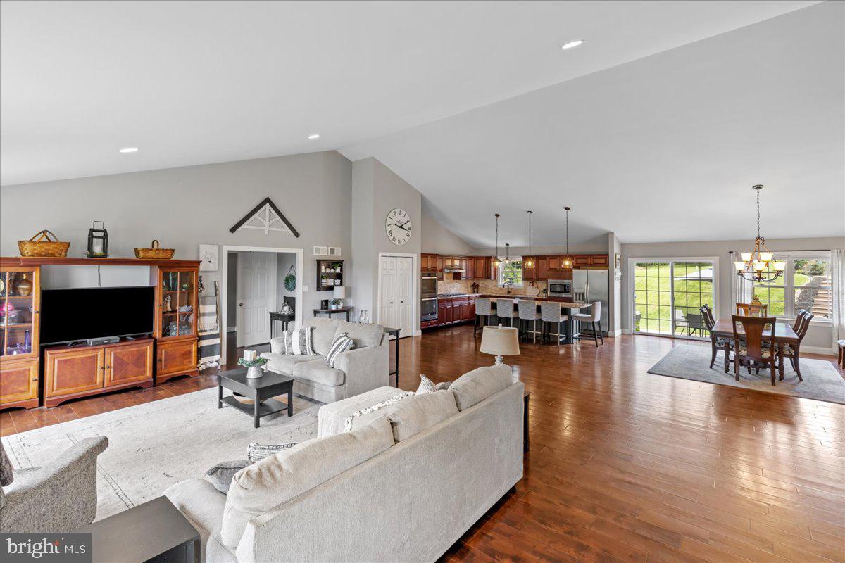 3955 Saw Mill Road Doylestown, PA 18902 - Photo 4 of 43 Gallery Image 4
