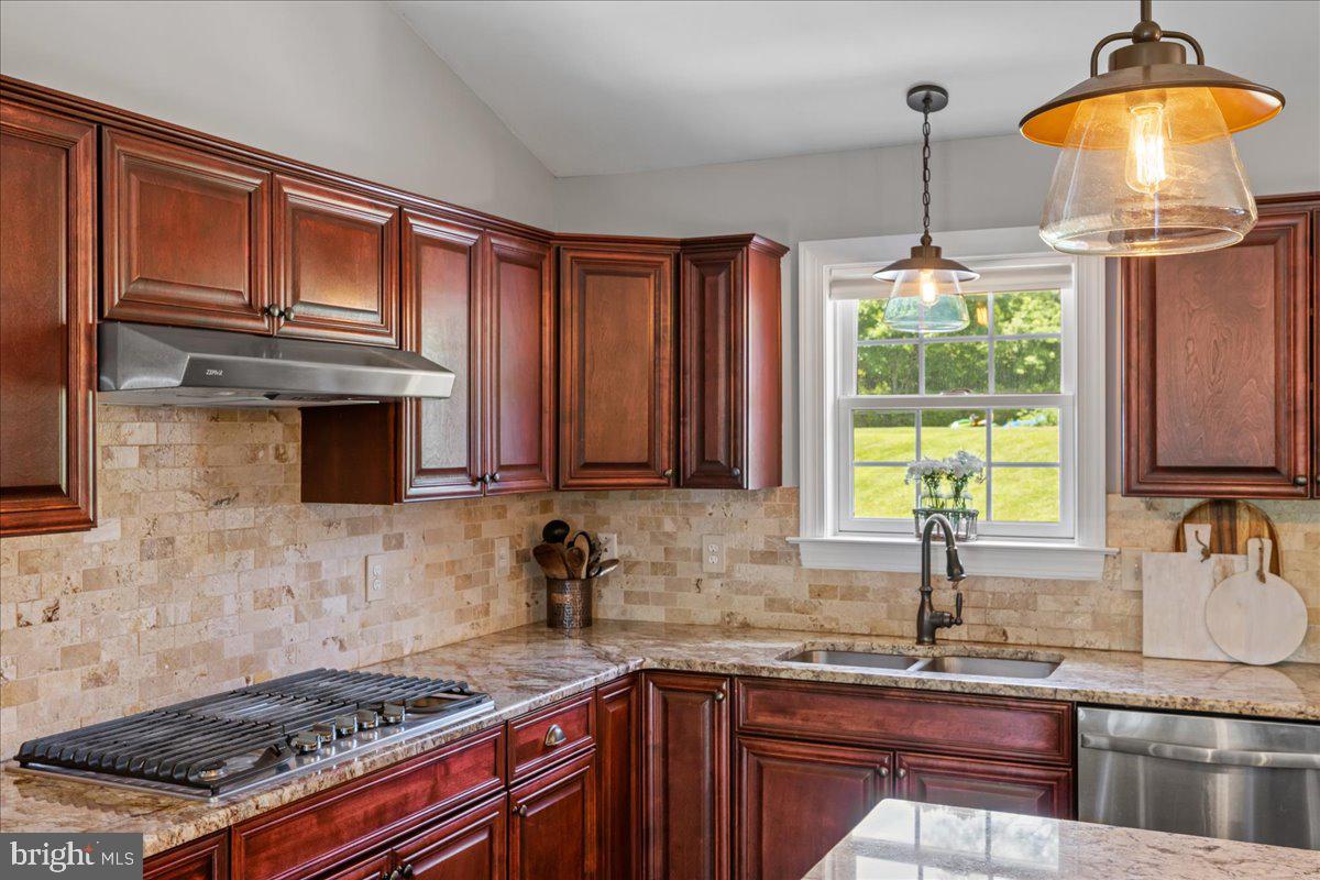 3955 Saw Mill Road Doylestown, PA 18902 - Photo 7 of 43 Gallery Image 7