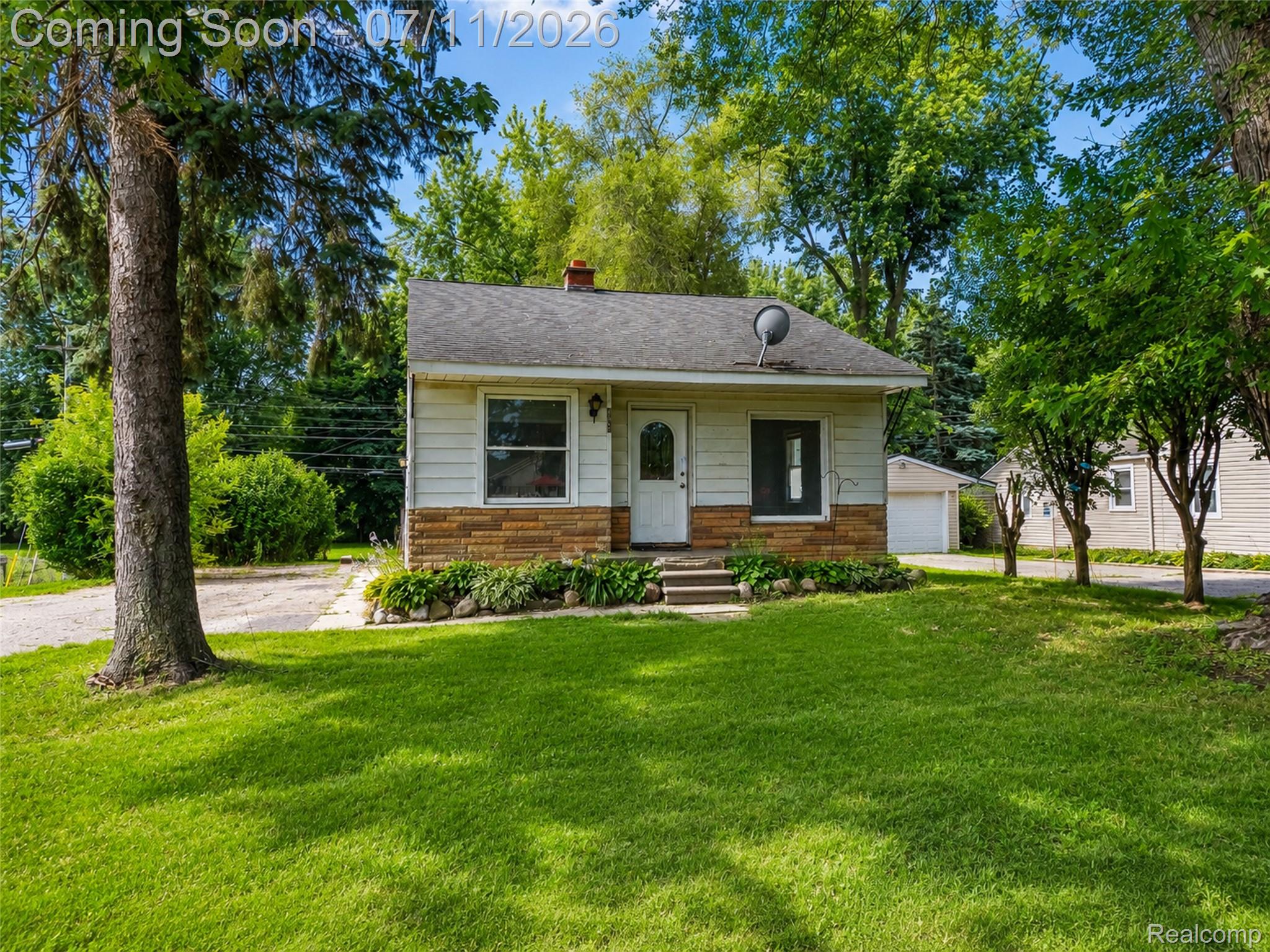 4855 Hatchery Road Waterford, MI 48329 - Photo 5 of 29 HatcheryRd_4855-1-ai.jpg