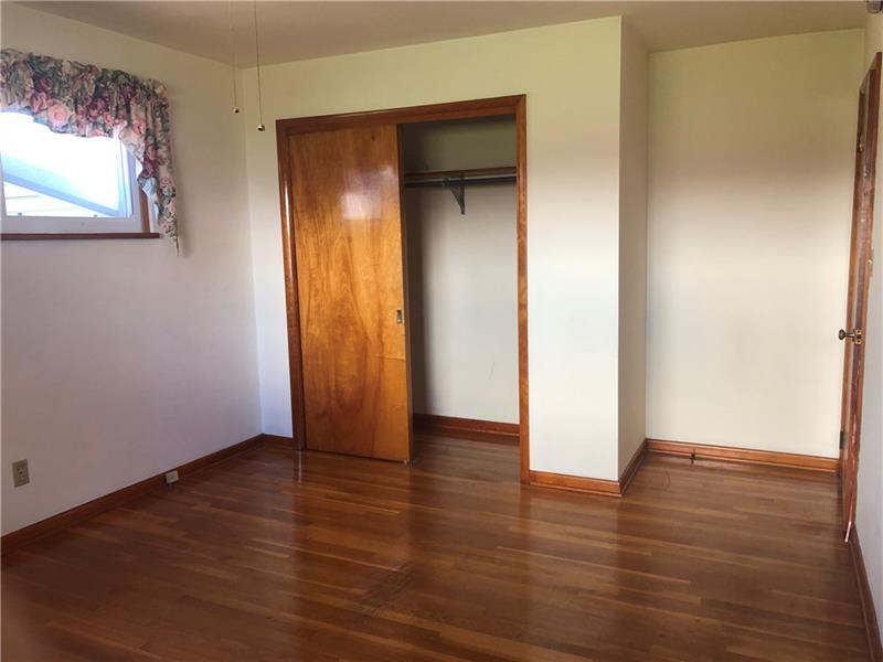 715 Curtland Street Rochester, PA 15074 - Photo 11 of 19