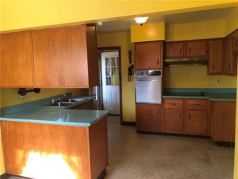 715 Curtland Street Rochester, PA 15074 - Photo 15 of 19