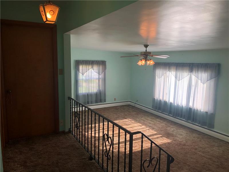 715 Curtland Street Rochester, PA 15074 - Photo 9 of 19