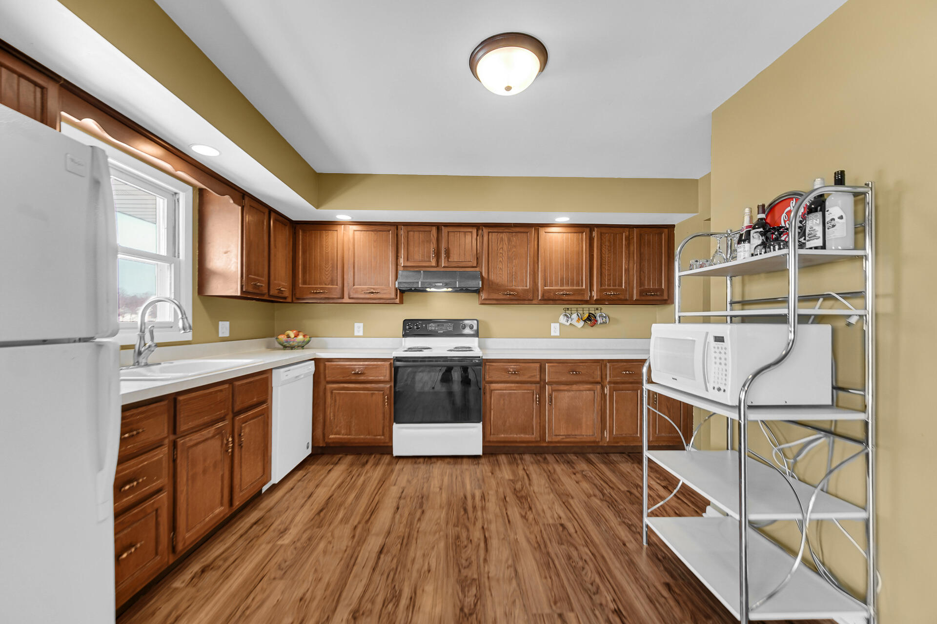 238 West Johnson Road La Porte, IN 46350 - Photo 15 of 30 1920x1280