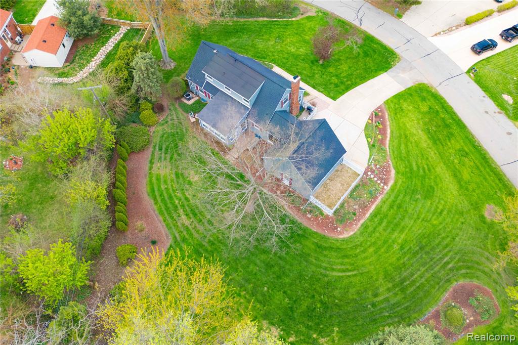 27758 Johnson Road Grosse Ile, MI 48138 - Photo 45 of 49