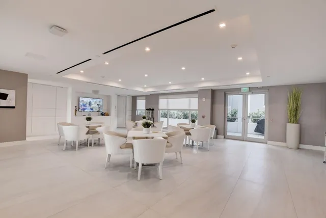 $1,999,000 | 155 East Boca Raton Road, Unit 719, Boca Raton, FL 33432