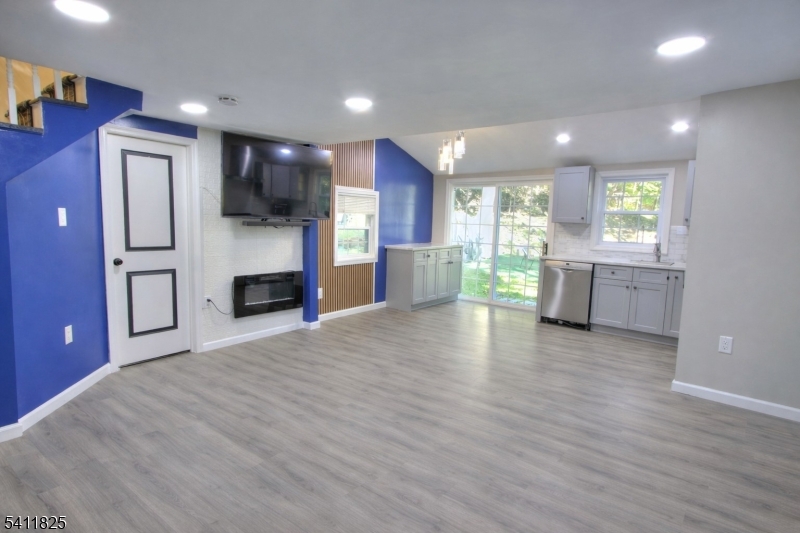 31 Station Road Denville, NJ 07834 - Photo 1 of 17