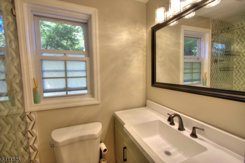 31 Station Road Denville, NJ 07834 - Photo 11 of 17