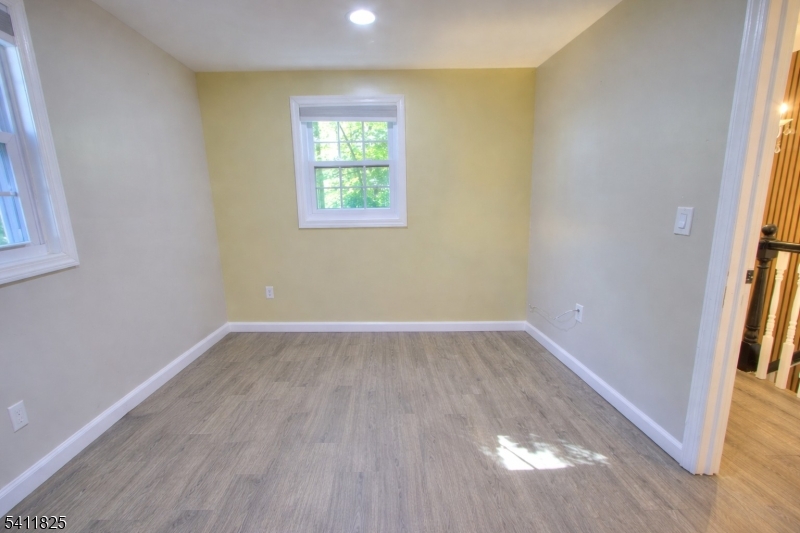 31 Station Road Denville, NJ 07834 - Photo 14 of 17