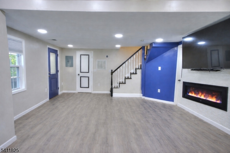 31 Station Road Denville, NJ 07834 - Photo 2 of 17