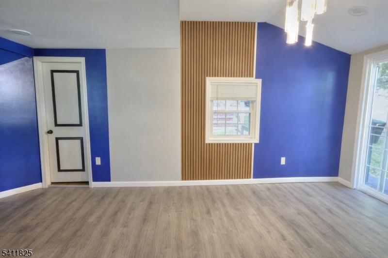 31 Station Road Denville, NJ 07834 - Photo 4 of 17