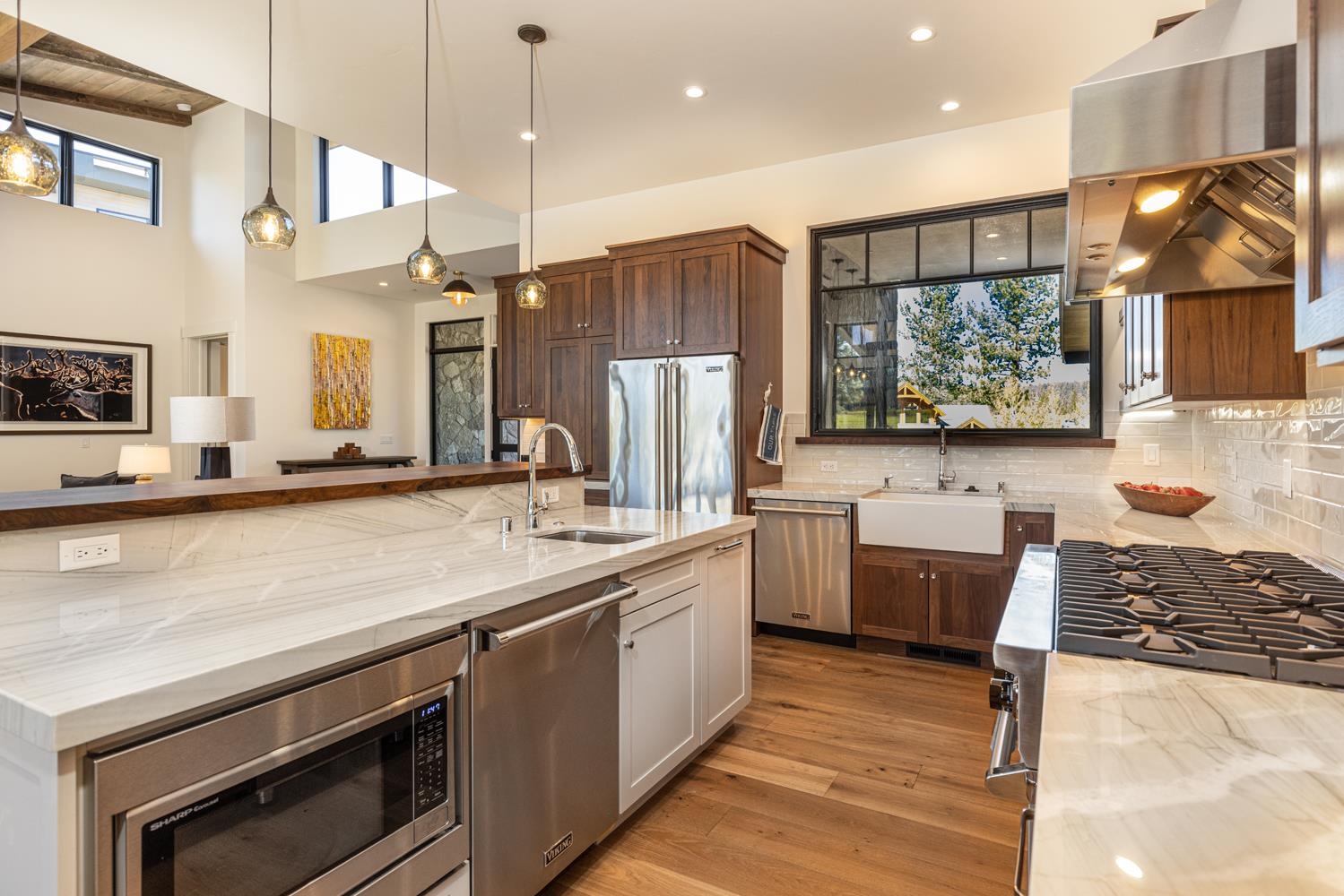 11654 Henness Road Truckee, CA 96161 - Photo 6 of 21 2 Ovens, 2 Dishwashers, 2 Sinks, Viking Appliances, Walnut Cabinets.