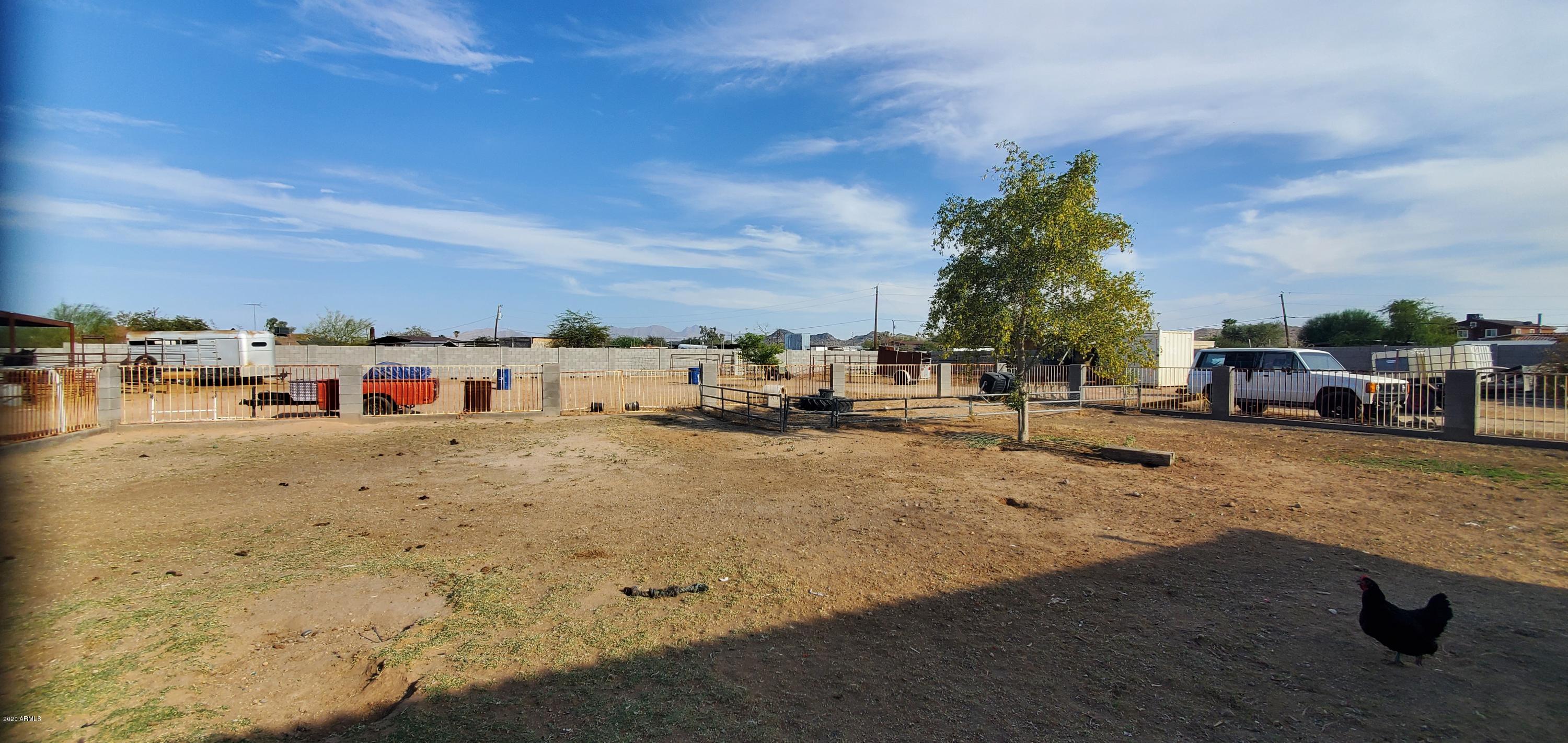 13001 South Tuthill Road Buckeye, AZ 85326 - Photo 28 of 29 Large Backyard