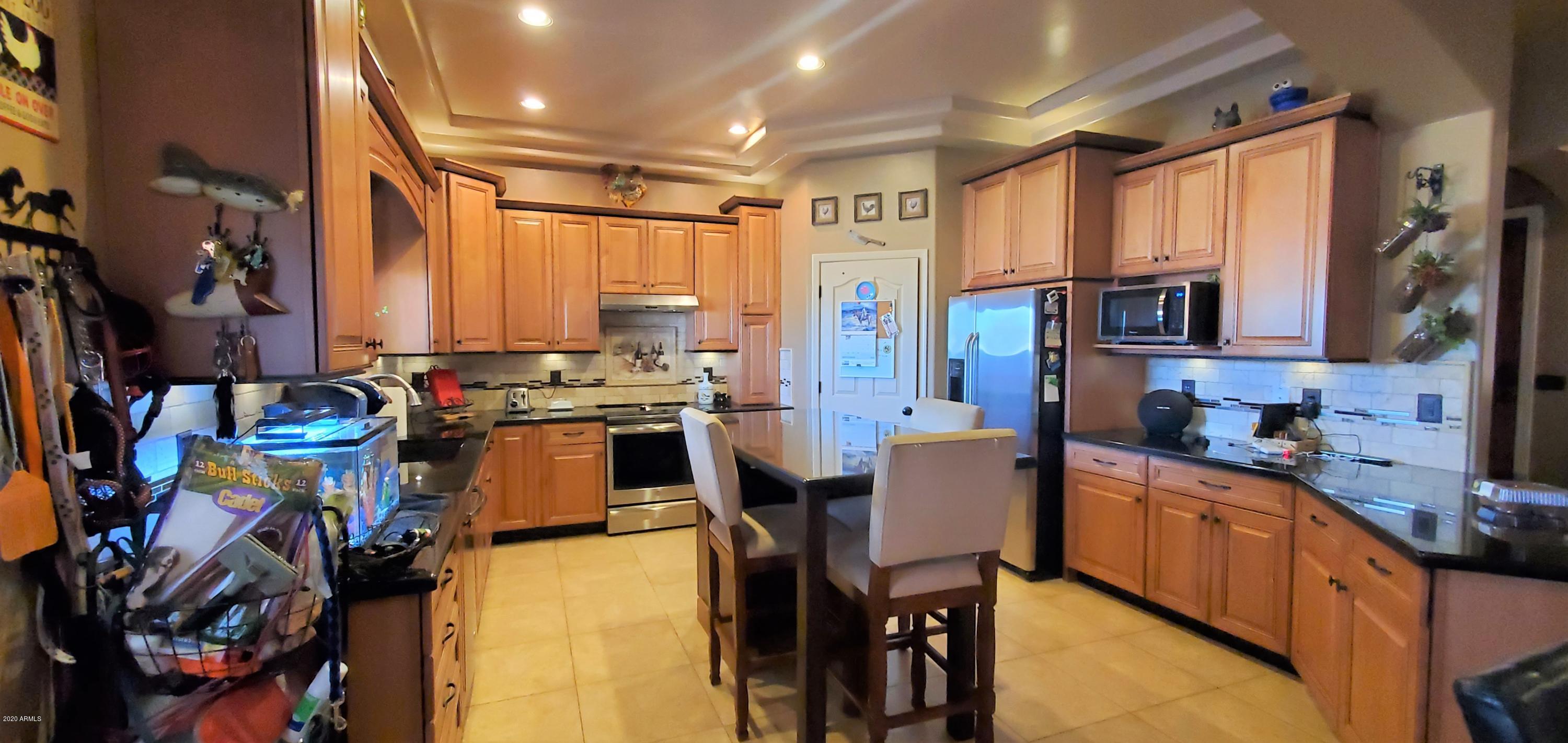 13001 South Tuthill Road Buckeye, AZ 85326 - Photo 4 of 29 Kitchen