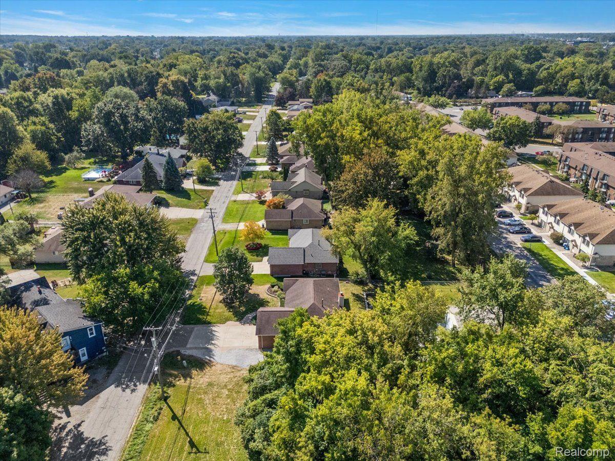 38885 Radde Street Clinton Township, MI 48036 - Photo 48 of 51 Gallery Image 48