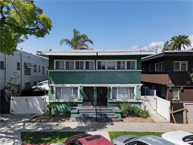 $969,000 | 643 Elm Avenue, Long Beach, CA 90802