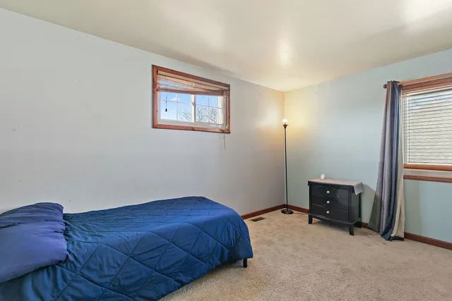 $399,900 | 870 Noelle Bend, Lake In The Hills, IL 60156