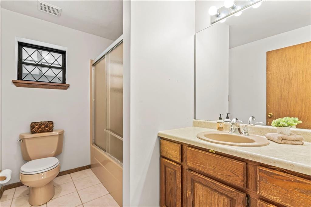 738 Beagle Club Road McDonald, PA 15057 - Photo 26 of 47 In between both bedrooms sits the main bath.