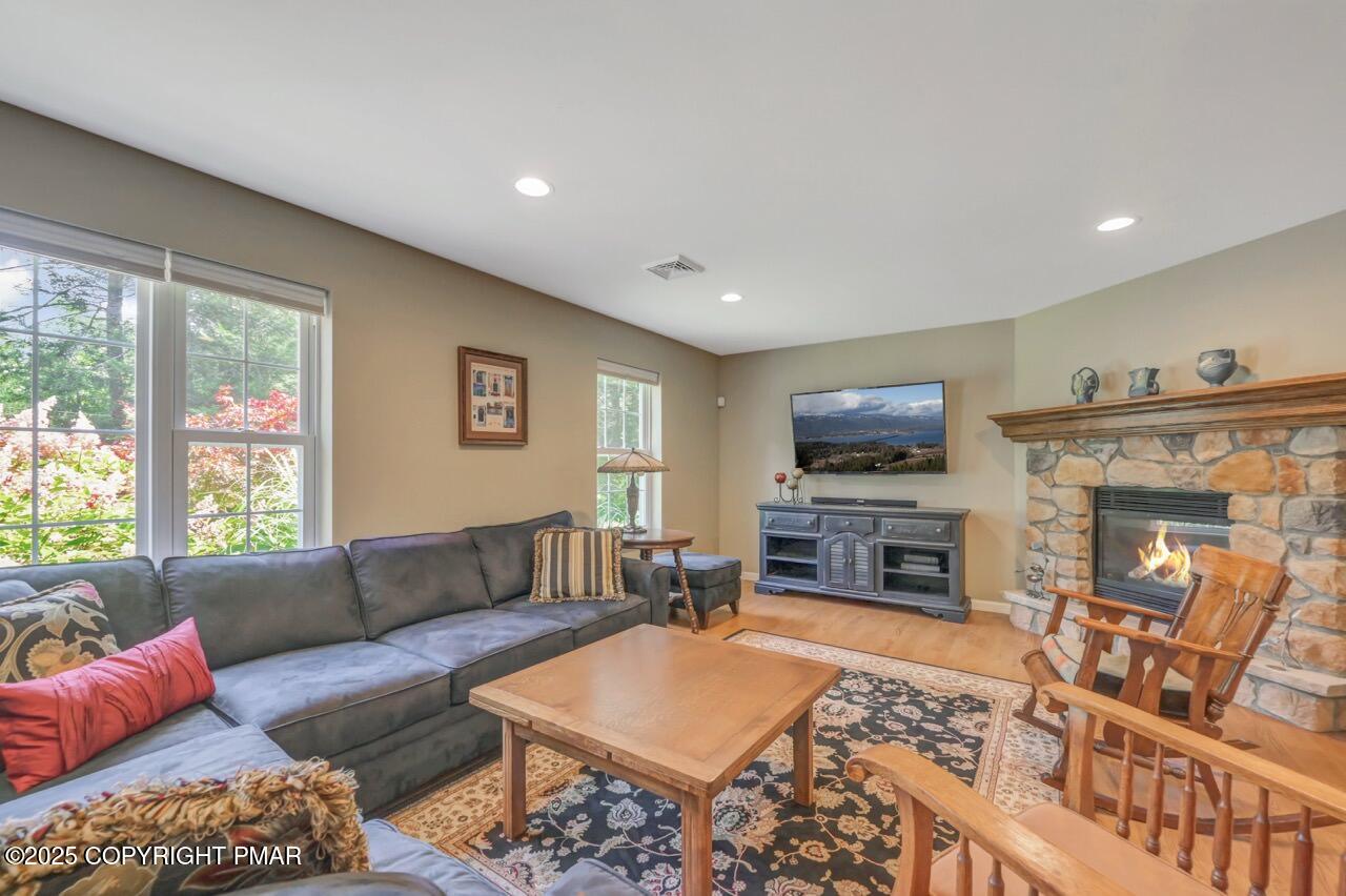 365 Sawmill Road Pocono Lake, PA 18347 - Photo 3 of 25 Living