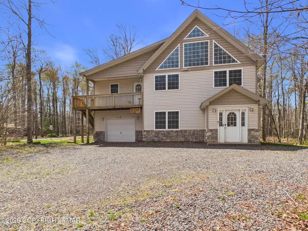 $549,000 | 2087 Lehigh Drive, Pocono Lake, PA 18347