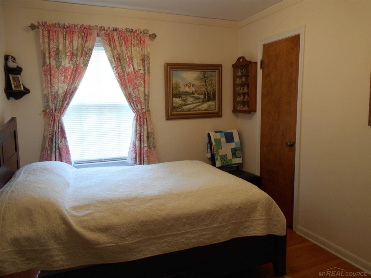 643 Barrington Road Grosse Pointe Park, MI 48230 - Photo 21 of 30