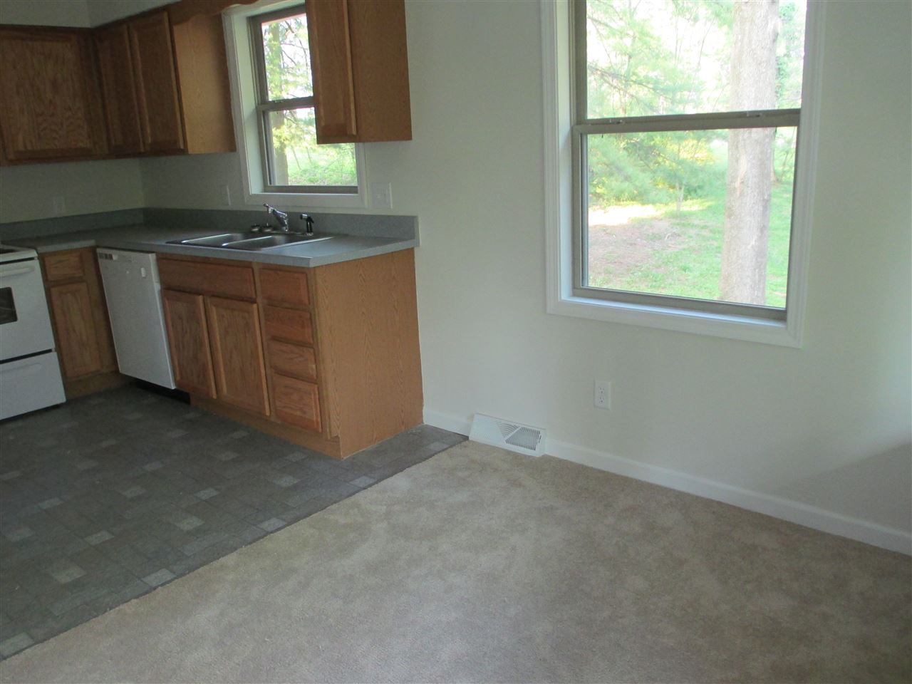 940 East Dillman Road Bloomington, IN 47401 - Photo 13 of 25 Gallery Image 13