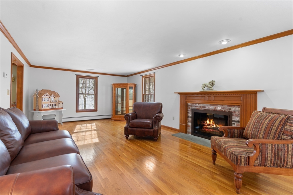 498 Old Dunstable Road Groton, MA 01450 - Photo 13 of 24 Gallery Image 13