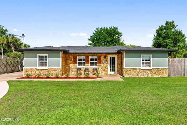 $322,300 | 406 Illinois Avenue, Lynn Haven, FL 32444