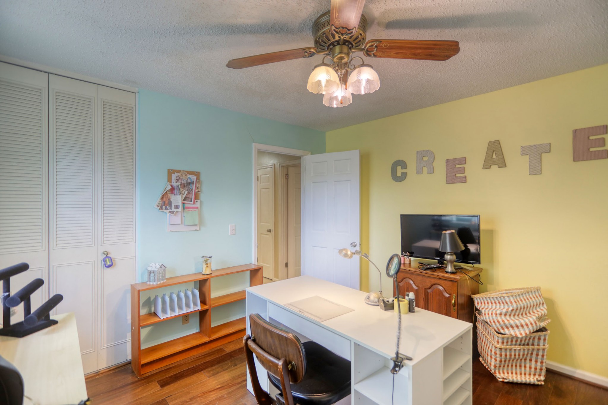 3517 Colony Point West Nashville, TN 37217 - Photo 25 of 34 a view of a workspace with furniture