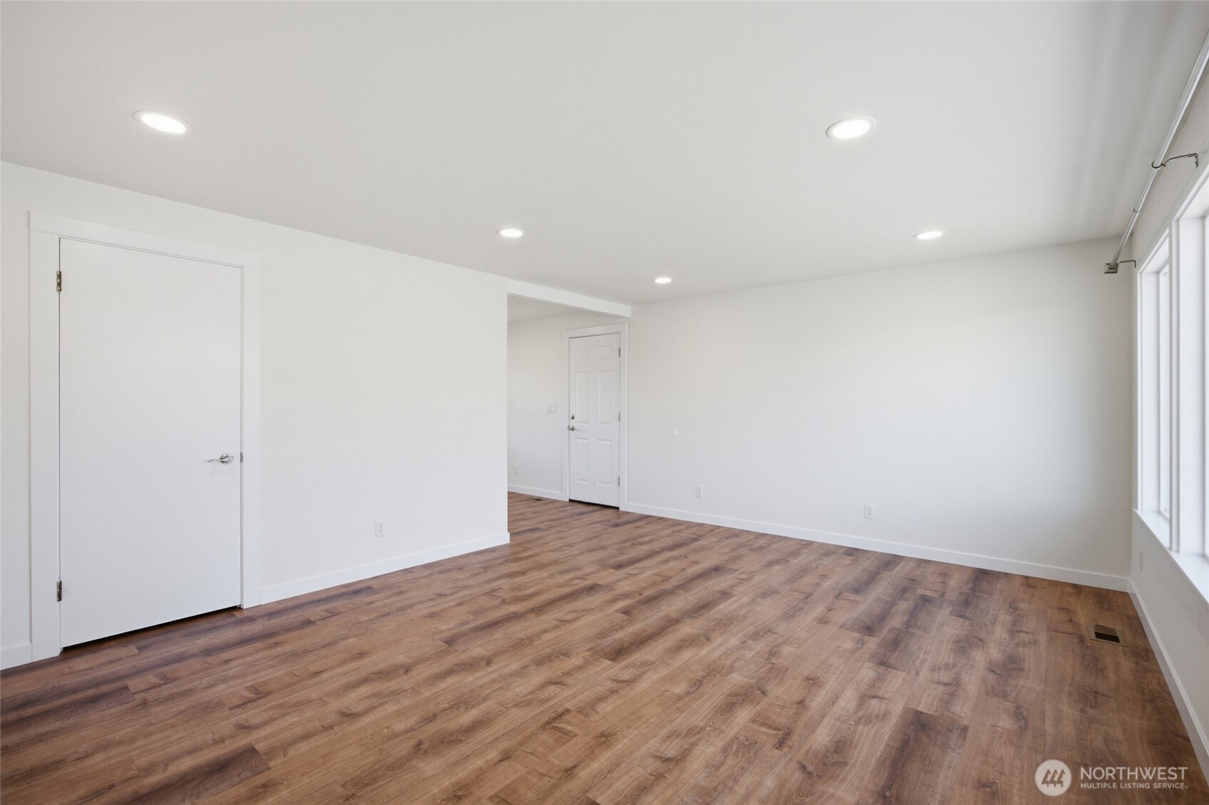 329 South Gibby Road Moses Lake, WA 98837 - Photo 10 of 37