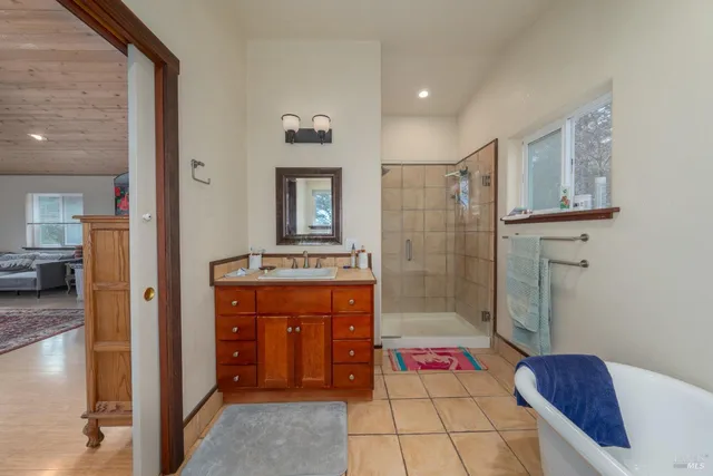 $985,000 | 8450 Orr Springs Road, Ukiah, CA 95482