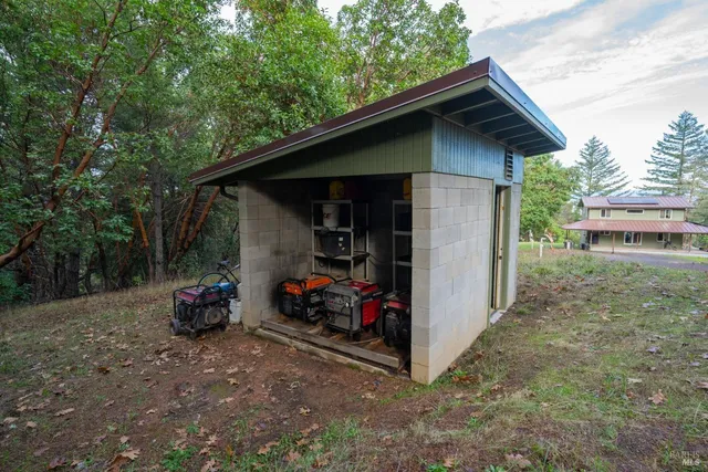 $985,000 | 8450 Orr Springs Road, Ukiah, CA 95482