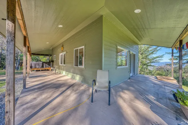 $985,000 | 8450 Orr Springs Road, Ukiah, CA 95482
