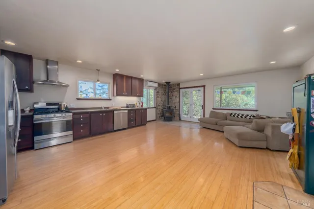 $985,000 | 8450 Orr Springs Road, Ukiah, CA 95482