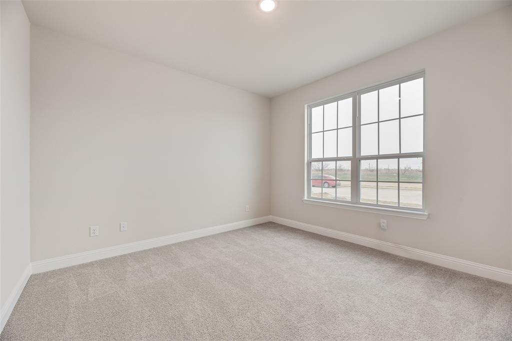 632 Marcus Lane Crowley, TX 76036 - Photo 28 of 34 an empty room with a window