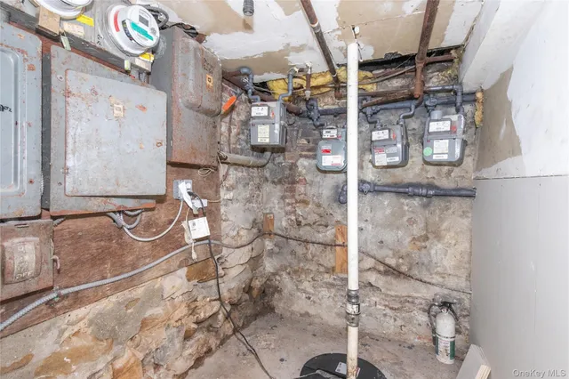 $1,149,000 | 58-14 58th Avenue | Maspeth