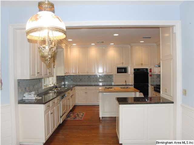 2716 Southwood Road Birmingham, AL 35223 - Photo 6 of 30