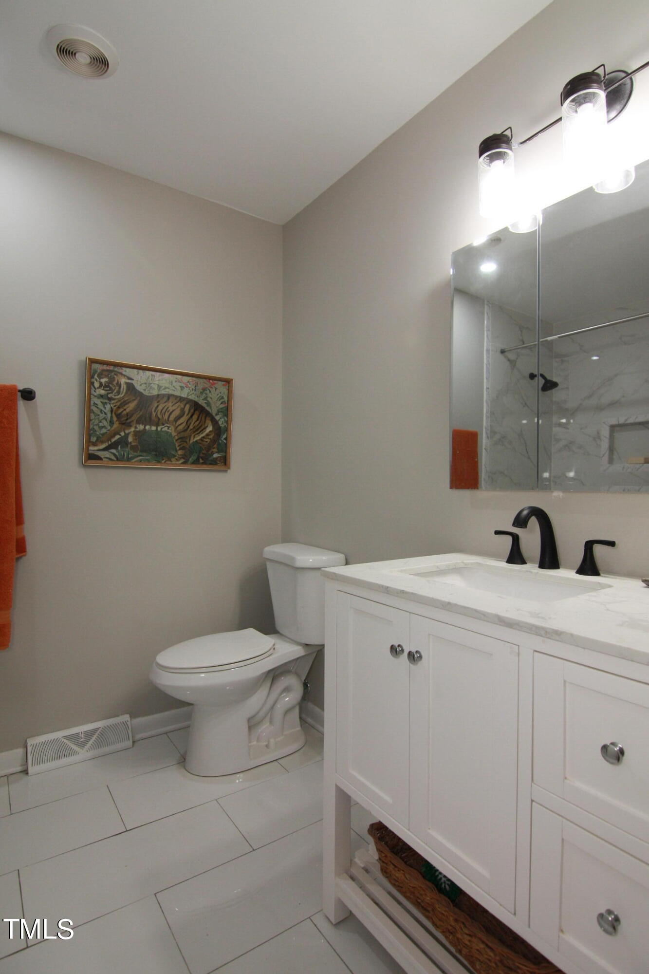 141 Radcliff Circle Durham, NC 27713 - Photo 13 of 24 Hall Bath