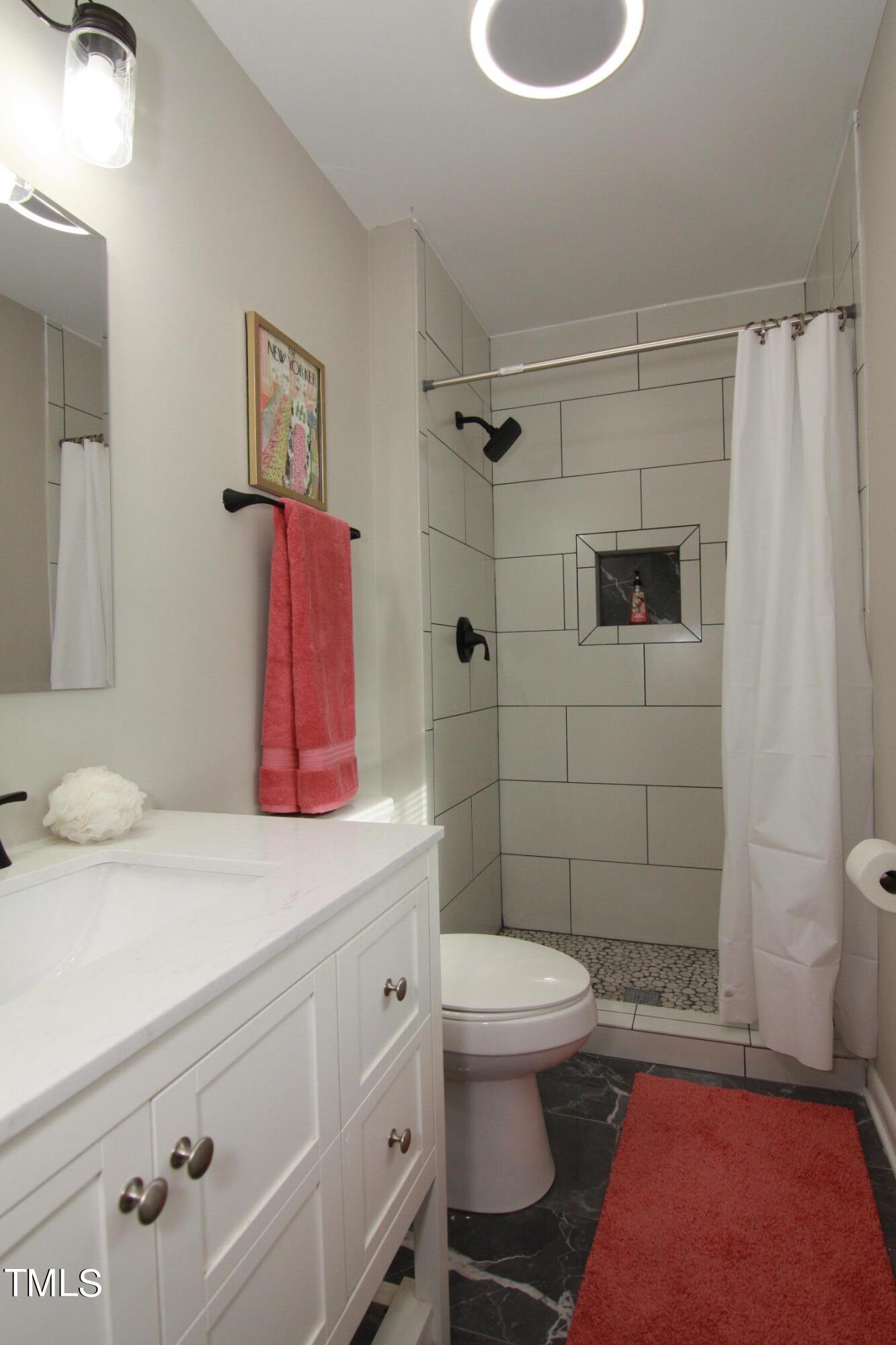 141 Radcliff Circle Durham, NC 27713 - Photo 19 of 24 MB Bath