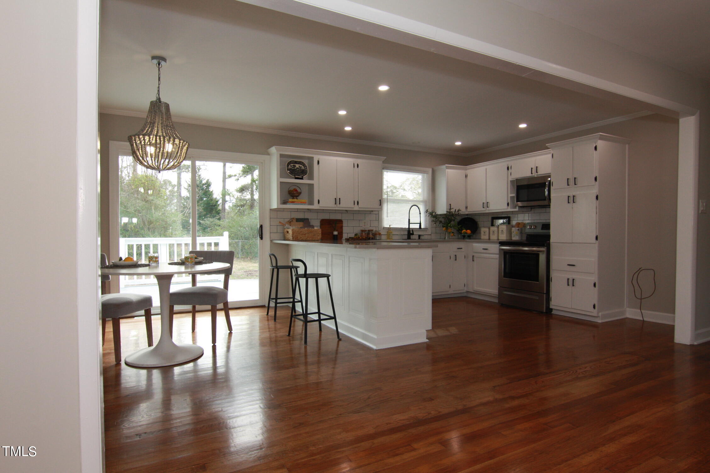 141 Radcliff Circle Durham, NC 27713 - Photo 4 of 24 IMG_8101