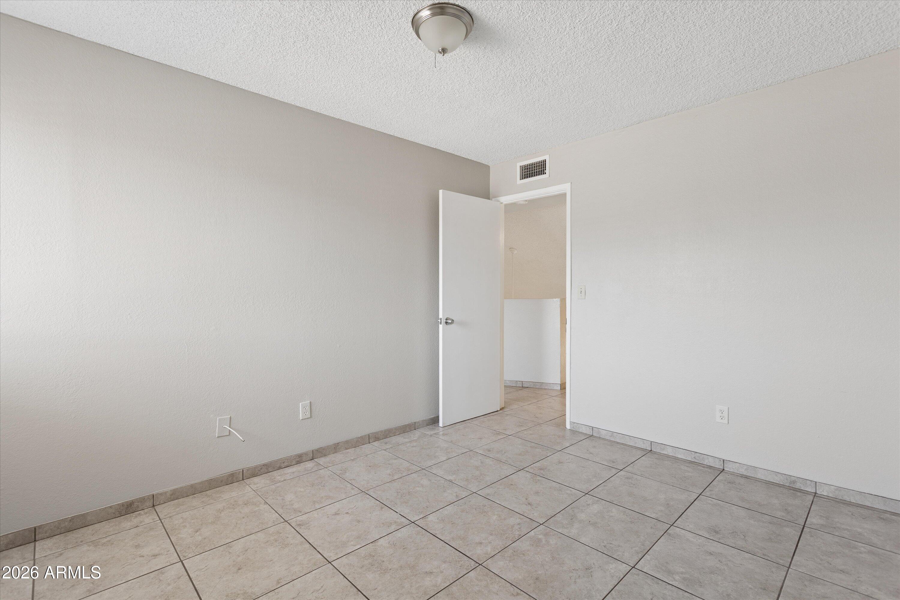 407 East Pecan Road Phoenix, AZ 85040 - Photo 20 of 23