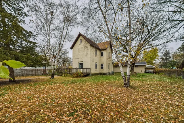 $154,900 | 609 3rd Street Northeast, Little Falls, MN 56345