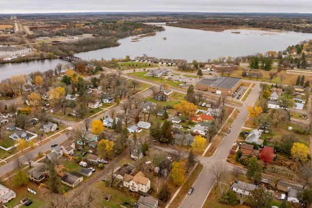 $154,900 | 609 3rd Street Northeast, Little Falls, MN 56345