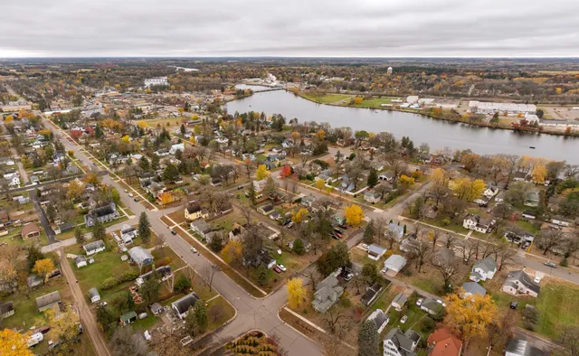 $154,900 | 609 3rd Street Northeast, Little Falls, MN 56345