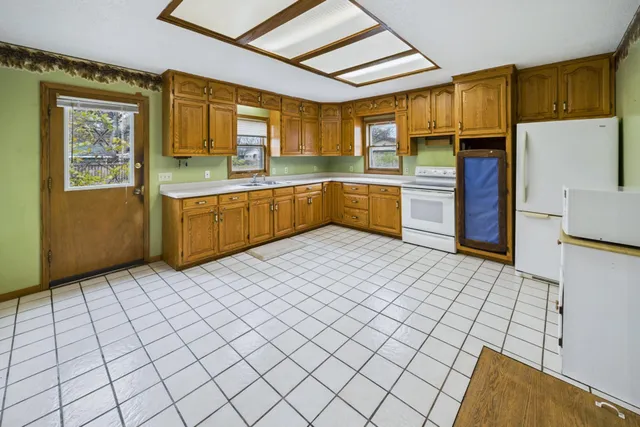 $154,900 | 609 3rd Street Northeast, Little Falls, MN 56345